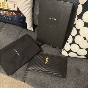 YSL zip clutch-great condition